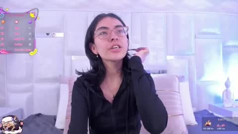 Snapshot of im_molly_angel chatting on 9, 11, 2025 Moly online show from 9, 11, 2025