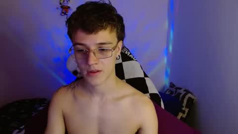 Snapshot of im_oliverpark chatting on 5, 3, 2025 Oliver P online show from 5, 3, 2025