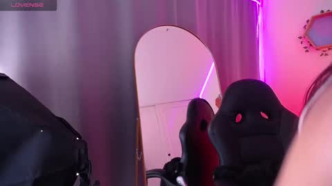 Snapshot of im_rosse_ chatting on 3, 10, 2025 Jade Rosse online show from 3, 10, 2025