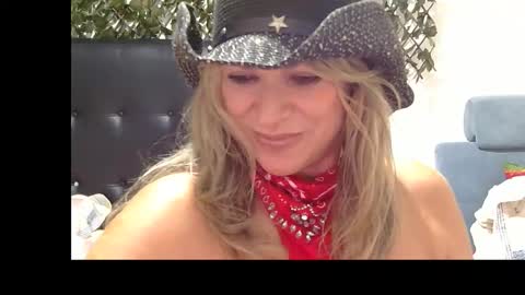 Snapshot of im_sharonr chatting on 6, 11, 2025 Sharon online show from 6, 11, 2025