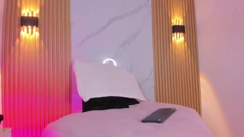 Snapshot of im_tammy_lynn chatting on 2, 4, 2026 TAMMY online show from 2, 4, 2026