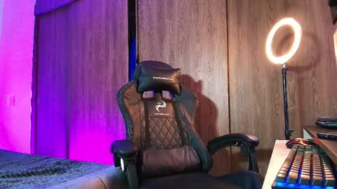 Snapshot of im_usuga chatting on 28, 3, 2026 im_usuga online show from 28, 3, 2026