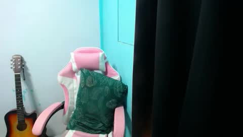 Ms. M online show from 8, 9, 2025