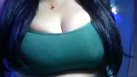 Snapshot of imdirtymilf chatting on 12, 1, 2026 mia latina online show from 12, 1, 2026