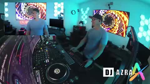 Snapshot of imdjazra chatting on 24, 12, 2024 DJ Azra online show from 24, 12, 2024