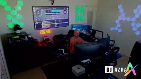 Snapshot of imdjazra chatting on 11, 1, 2025 DJ Azra online show from 11, 1, 2025