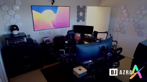 Snapshot of imdjazra chatting on 5, 2, 2025 DJ Azra online show from 5, 2, 2025