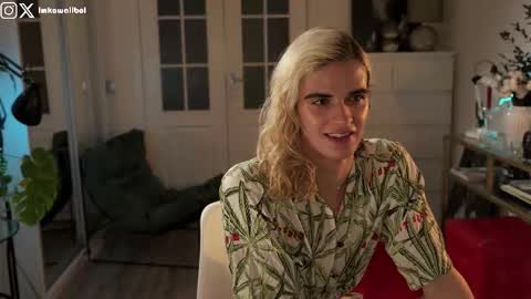 sasha hethey online show from 11, 11, 2025