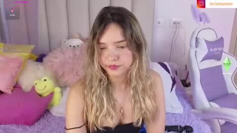 Snapshot of imlarisamaia chatting on 8, 3, 2025 Larisa online show from 8, 3, 2025