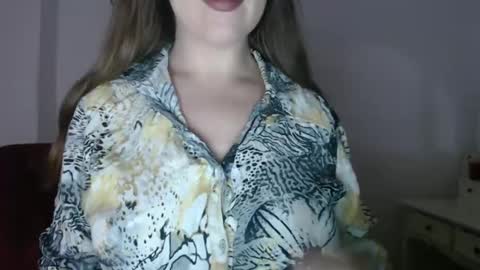 Snapshot of immouss chatting on 16, 12, 2024 Pola online show from 16, 12, 2024