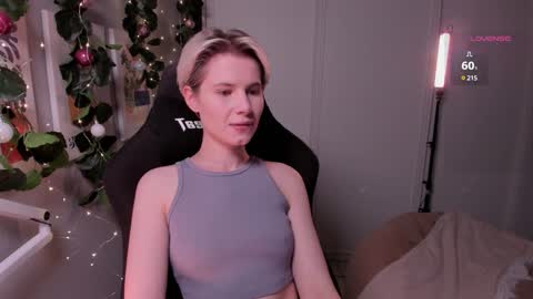 Snapshot of imnotmia chatting on 8, 1, 2025 Mia online show from 8, 1, 2025