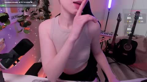 Snapshot of imnotmia chatting on 18, 2, 2025 Mia online show from 18, 2, 2025