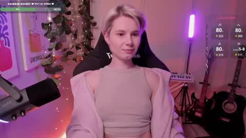 Snapshot of imnotmia chatting on 3, 3, 2025 Mia online show from 3, 3, 2025