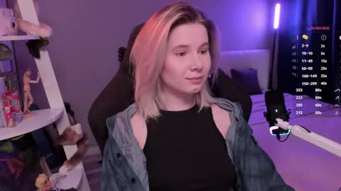 Snapshot of imnotmia chatting on 24, 4, 2026 Mia online show from 24, 4, 2026