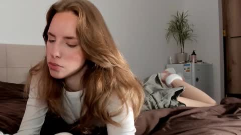 Snapshot of imogensy chatting on 25, 10, 2025 my name Imo Fansly online show from 25, 10, 2025