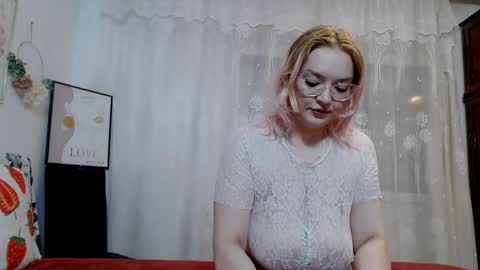 Snapshot of ina_pearl chatting on 19, 9, 2025 Ina online show from 19, 9, 2025