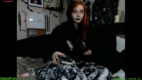 Inarafoxx online show from 16, 12, 2024