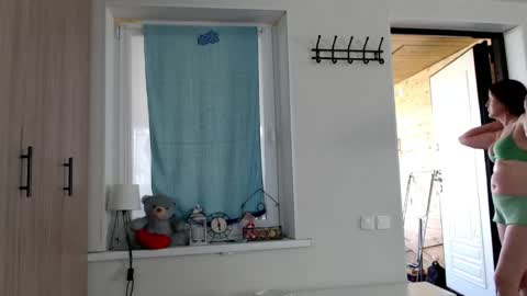 Snapshot of increible_della chatting on 19, 5, 2026 Della online show from 19, 5, 2026