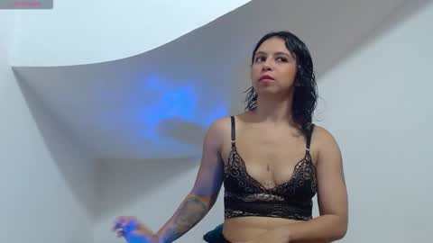 Snapshot of incubus_couple1 chatting on 27, 11, 2025 incubus_couple1 online show from 27, 11, 2025