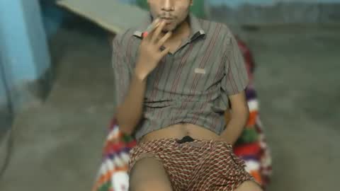 Snapshot of indian_bengali_boy chatting on 2, 11, 2025 Suman Leo online show from 2, 11, 2025