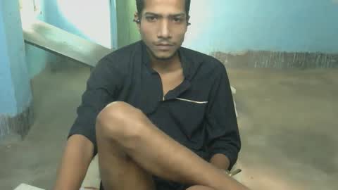 Snapshot of indian_bengali_boy chatting on 12, 11, 2025 Suman Leo online show from 12, 11, 2025