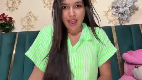 Snapshot of indian_meenakshi_69 chatting on 6, 5, 2026 priya online show from 6, 5, 2026