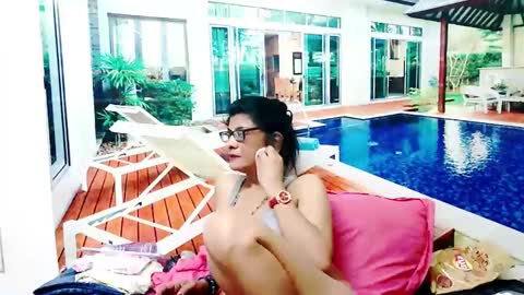 Femiez online show from 30, 12, 2024