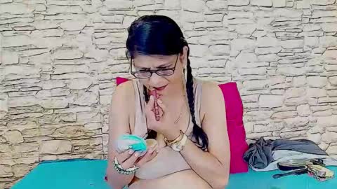 Snapshot of indianallure chatting on 30, 4, 2026 Femiez online show from 30, 4, 2026