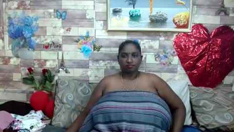 Snapshot of indianblue3 chatting on 24, 2, 2025 tracy online show from 24, 2, 2025