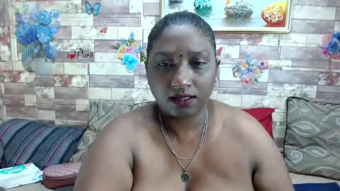 Snapshot of indianblue3 chatting on 10, 10, 2025 tracy online show from 10, 10, 2025