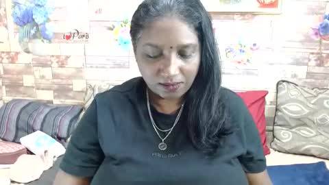 Snapshot of indianblue3 chatting on 11, 10, 2025 tracy online show from 11, 10, 2025