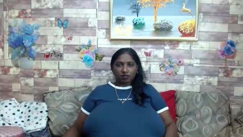 Snapshot of indianblue3 chatting on 30, 10, 2025 tracy online show from 30, 10, 2025