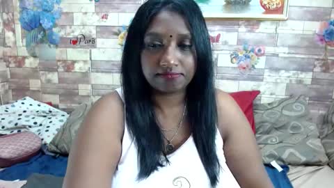Snapshot of indianblue3 chatting on 6, 11, 2025 tracy online show from 6, 11, 2025