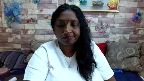 Snapshot of indianblue3 chatting on 18, 11, 2025 tracy online show from 18, 11, 2025