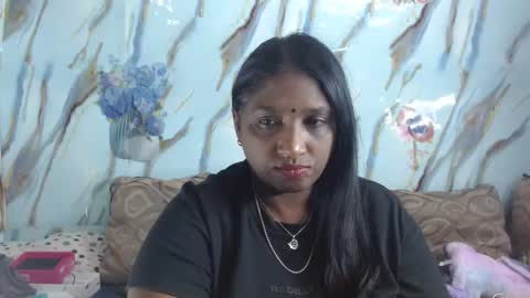 Snapshot of indianblue3 chatting on 22, 4, 2026 tracy online show from 22, 4, 2026