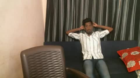 Snapshot of indianbull2023 chatting on 19, 6, 2026 indian slim boy with big for u online show from 19, 6, 2026