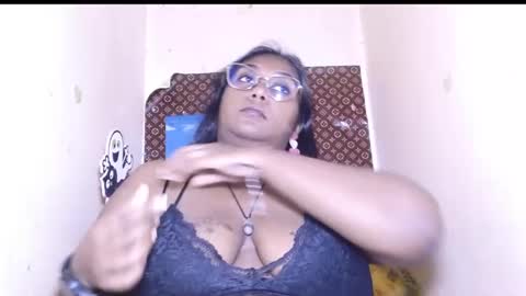 Snapshot of indiancoco chatting on 14, 2, 2025 candice online show from 14, 2, 2025