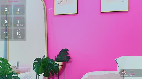 LITTLE AINHOA  online show from 19, 1, 2025