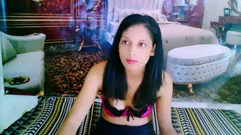 Snapshot of indiandior69 chatting on 3, 2, 2025 Jade online show from 3, 2, 2025