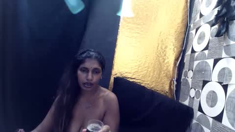 indianhoneyx online show from 28, 3, 2026