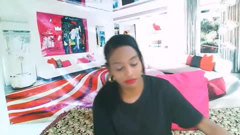 Snapshot of indianlovebug chatting on 10, 9, 2025 Leah online show from 10, 9, 2025