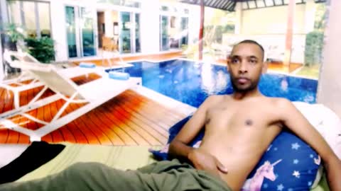 Snapshot of indianmagicmike69 chatting on 29, 10, 2025 indianmagicmike69 online show from 29, 10, 2025