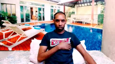 Snapshot of indianmagicmike69 chatting on 12, 11, 2025 indianmagicmike69 online show from 12, 11, 2025