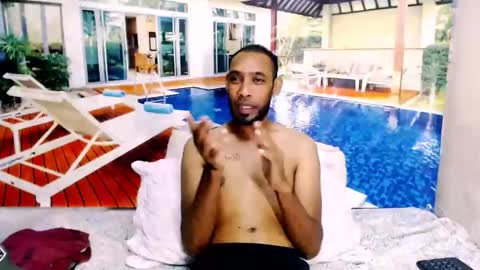 Snapshot of indianmagicmike69 chatting on 19, 11, 2025 indianmagicmike69 online show from 19, 11, 2025