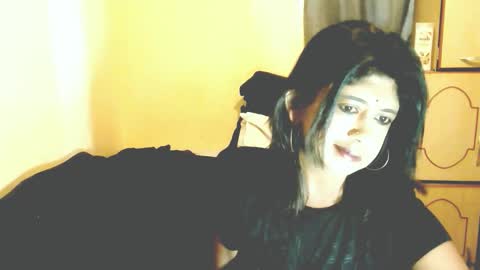 Snapshot of indianpleasures21 chatting on 8, 4, 2026 indianpleasures21 online show from 8, 4, 2026