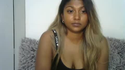 indianqtpie6 online show from 10, 11, 2025