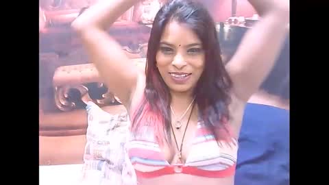 indiansexyass4u2luv online show from 18, 2, 2025