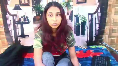 indiansexybutt4u2luv online show from 14, 5, 2026
