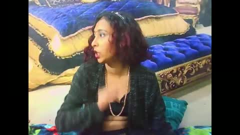 Snapshot of indiansexybutt4u2luv chatting on 7, 7, 2026 indiansexybutt4u2luv online show from 7, 7, 2026