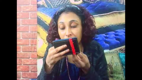 Snapshot of indiansexybutt4u2luv chatting on 14, 7, 2026 indiansexybutt4u2luv online show from 14, 7, 2026